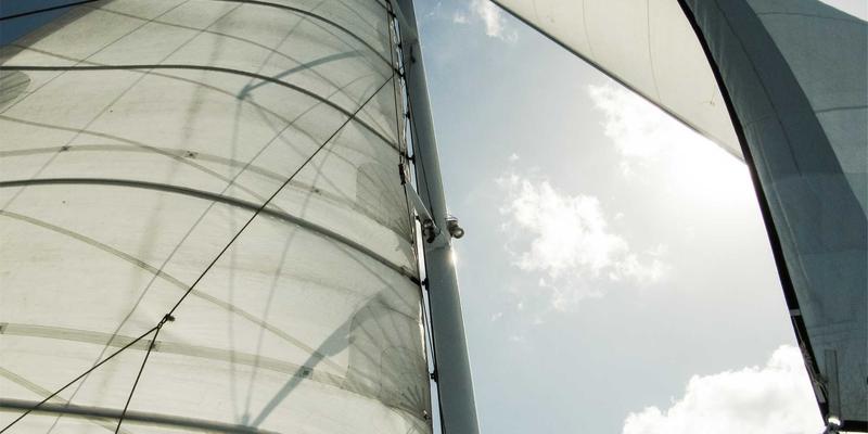 智能合同管理与自动化：法律科技如何重塑企业商务流程与咨询服务