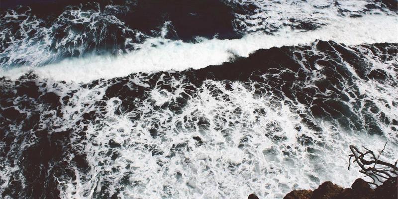 跨境支付解决方案：商务咨询如何优化企业国际贸易资金流与风险管理